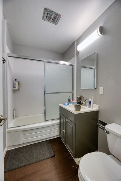 More Photos Of 1709 Shattuck Ave, Berkeley Apartments For Sale