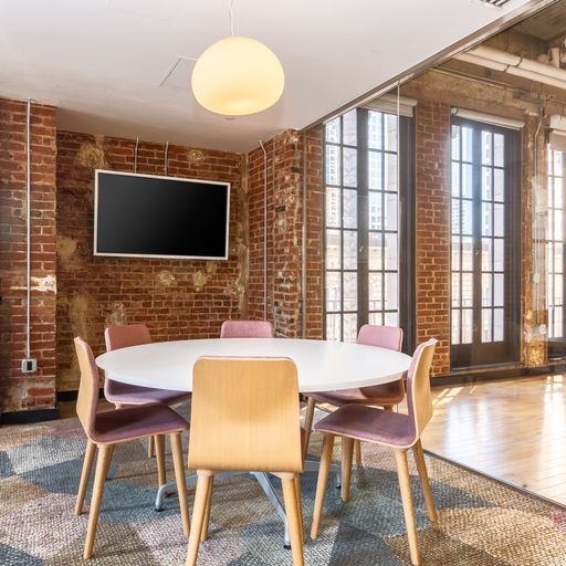 More Photos Of 811 W 7th St, Los Angeles Loft Creative Space For Lease