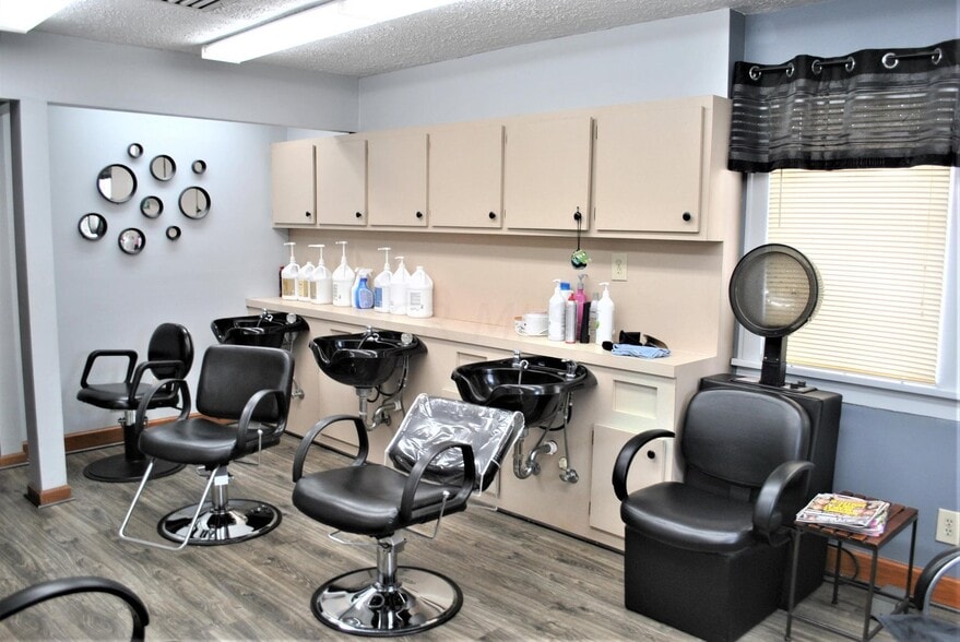 More Photos Of 5424 W Broad St, Columbus Storefront Retail Residential For Lease