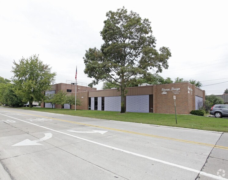 Primary Photo Of 34050 Industrial Rd, Livonia Warehouse For Sale