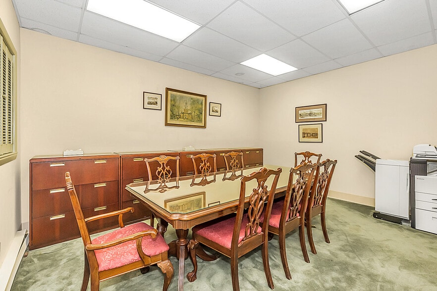 More Photos Of 303 Chestnut St, Philadelphia Office Residential For Sale