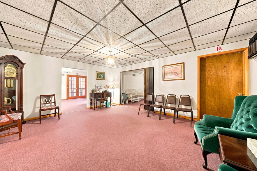 More Photos Of 557 Unity Center Rd, Pittsburgh Funeral Home For Sale