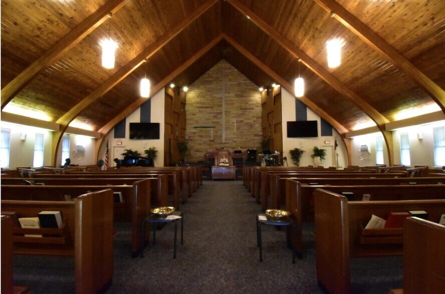 More Photos Of 16388 Allen Rd, Taylor Religious Facility For Lease