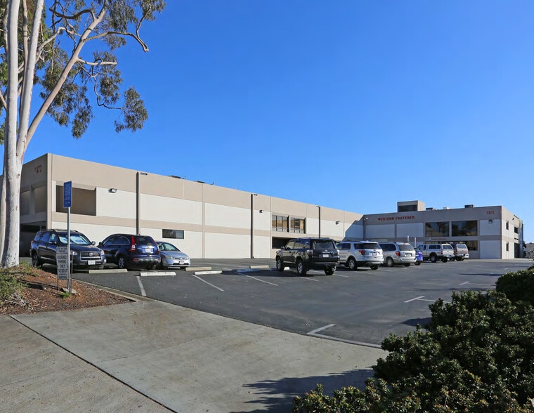 More Photos Of 7373 Engineer Rd, San Diego Distribution For Lease
