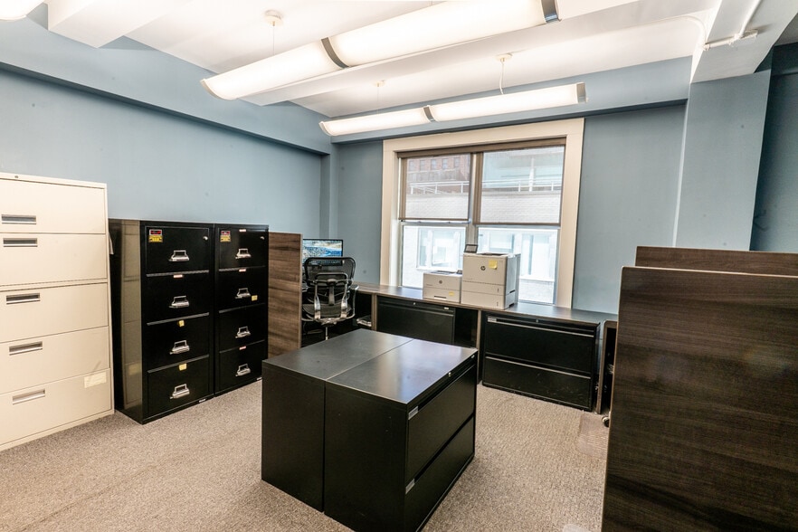 More Photos Of 104-110 E 40th St, New York Medical For Sale