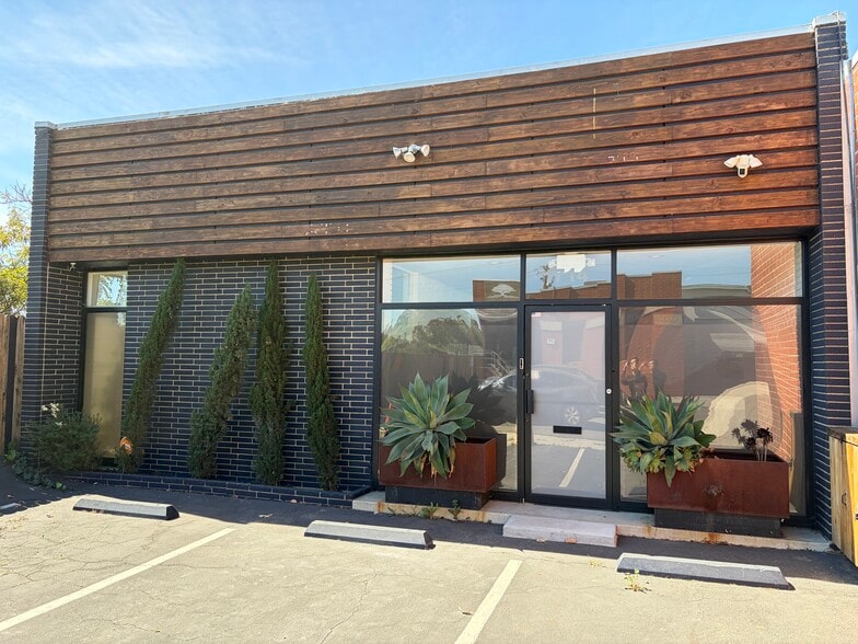 Primary Photo Of 1714 18th St, Santa Monica Loft Creative Space For Lease