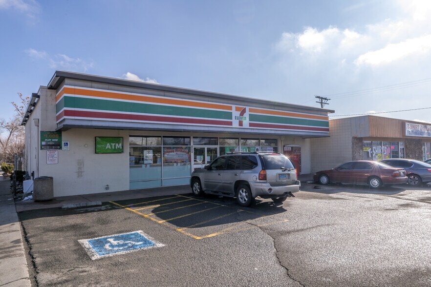 More Photos Of 800 S Wells Ave, Reno Convenience Store For Sale