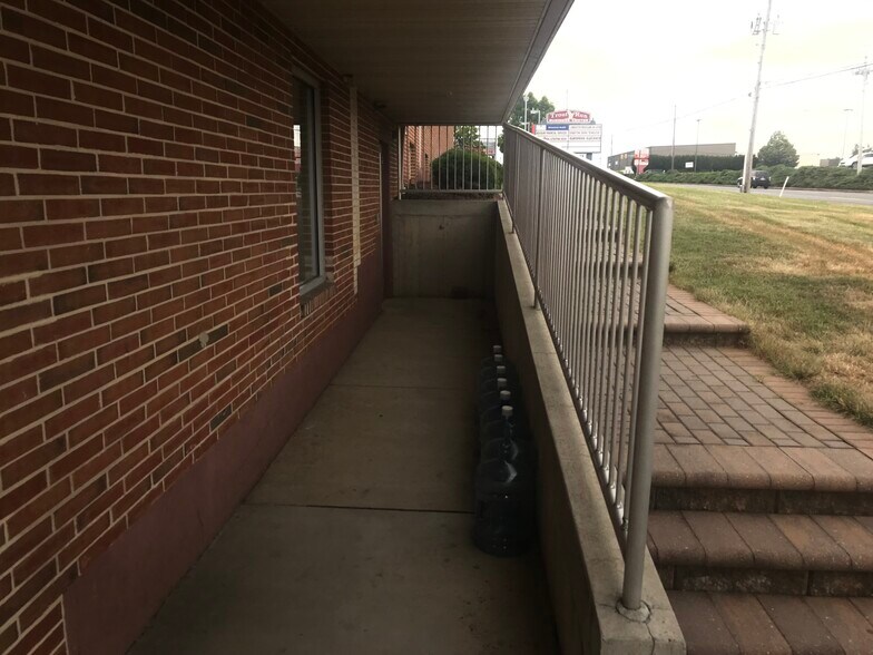 More Photos Of 330 N Reading Rd, Ephrata Unknown For Lease
