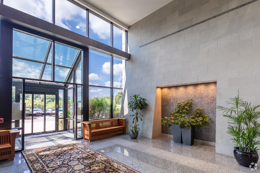 More Photos Of 100 Beard Sawmill Rd, Shelton Office For Lease