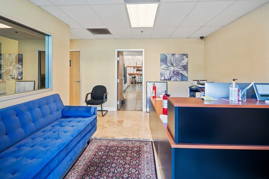 More Photos Of 28534-28536 Constellation Rd, Valencia Warehouse For Sale
