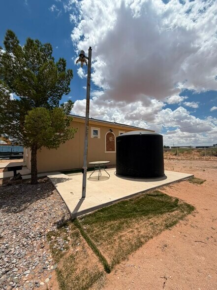 More Photos Of 13618 Emma Ln, El Paso Flex For Lease