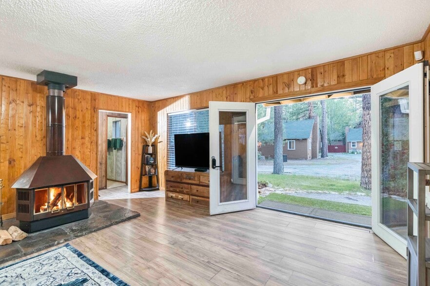 More Photos Of 39372 Big Bear Blvd, Big Bear Lake Hotel For Sale