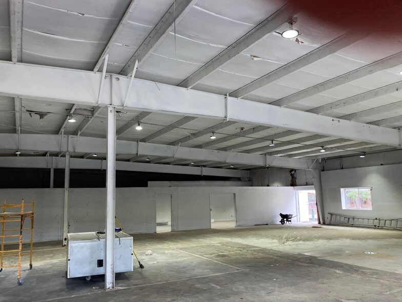 More Photos Of 7133 Sacerdote Ln, Columbus Warehouse For Lease