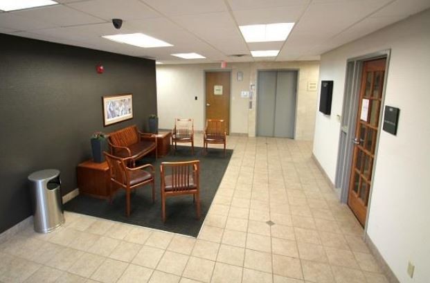 More Photos Of 3850 Shore Dr, Indianapolis Medical For Lease