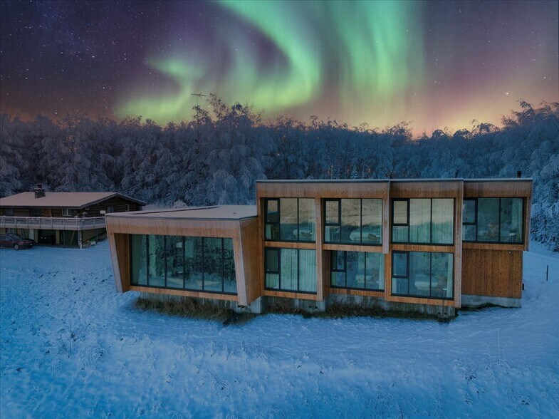 Primary Photo Of 1110 John Kalinas Rd, Fairbanks Hotel For Sale