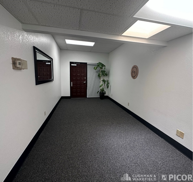 More Photos Of 6628 E Carondelet Dr, Tucson Medical For Sale