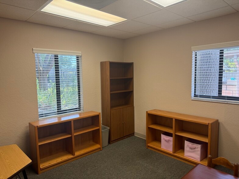 More Photos Of 5020 Goddard Ave, Orlando Office For Sale