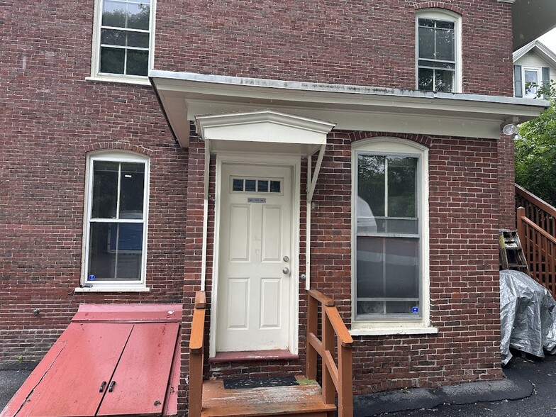 More Photos Of 8 Court St, Concord Office For Sale