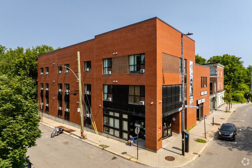 More Photos Of 4225 Rue Notre-Dame O, Montréal Office For Sale