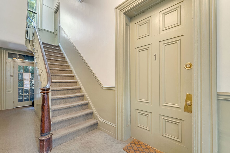 More Photos Of 1531 Green St, Philadelphia Apartments For Sale