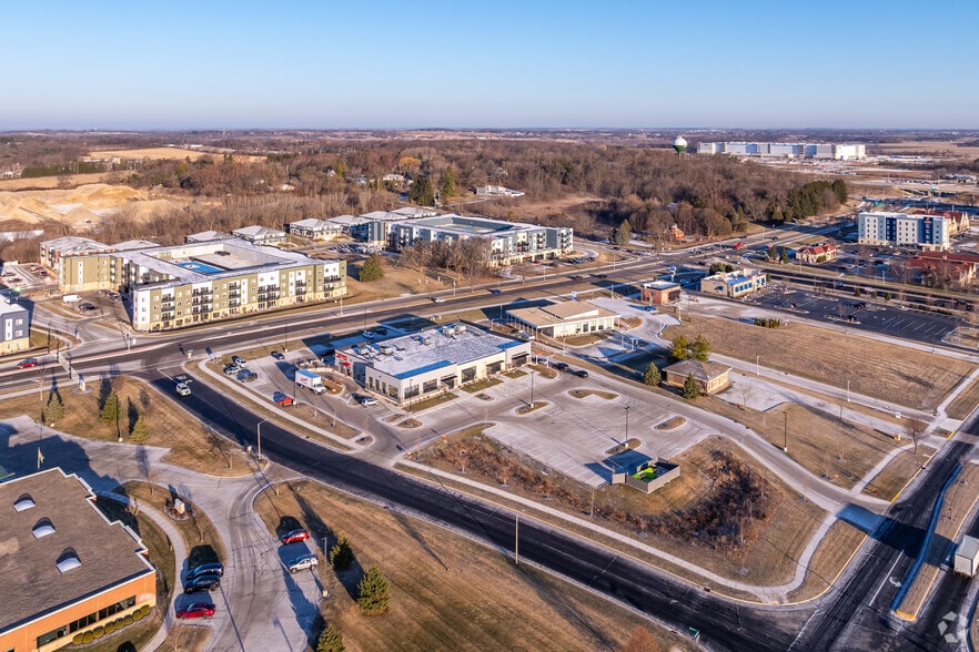 More Photos Of 110 Limestone Pass, Cottage Grove Freestanding For Lease