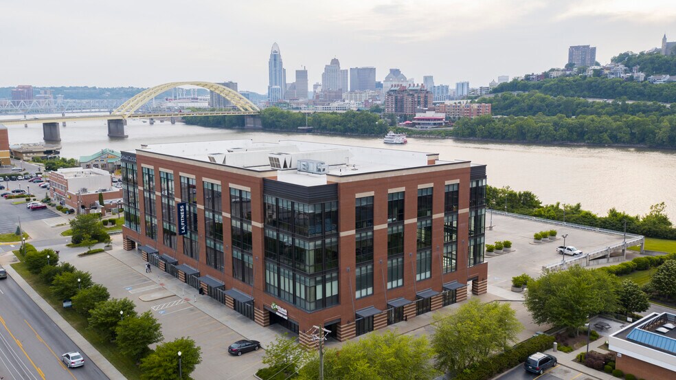 More Photos Of 119 Fairfield Ave, Bellevue Office For Lease