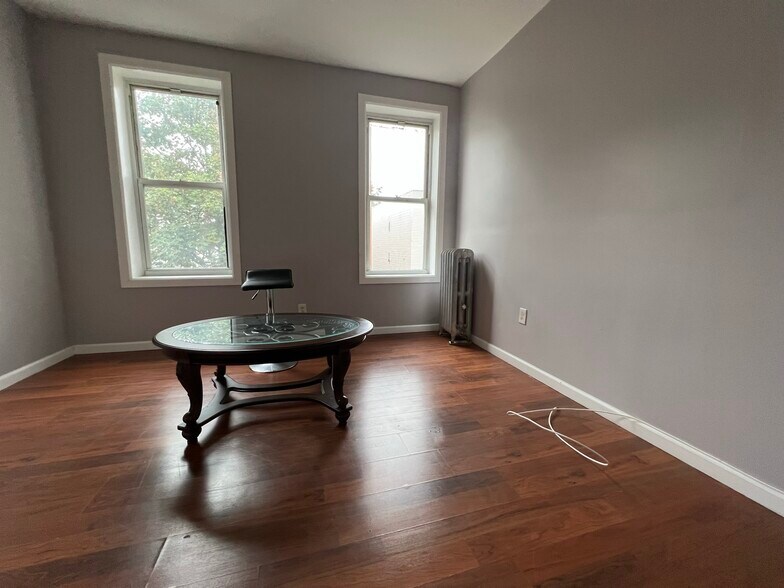 More Photos Of 321 Milford St, Brooklyn Apartments For Sale