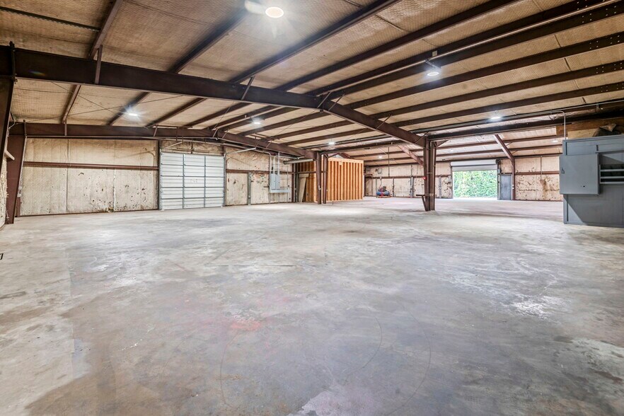 More Photos Of 25232 Hardin Store Rd, Magnolia Manufacturing For Lease