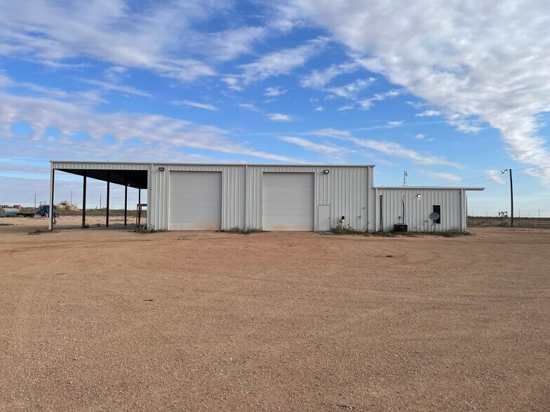 More Photos Of 2619 FM 3033, Stanton Warehouse For Lease