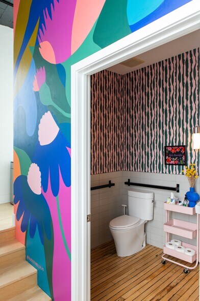 More Photos Of 4009 E Lake St, Minneapolis Office For Lease