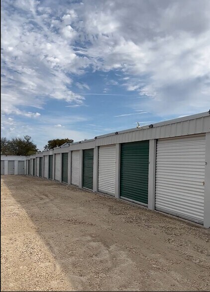 More Photos Of 1424 TX-22 Hwy, Whitney Self Storage For Sale