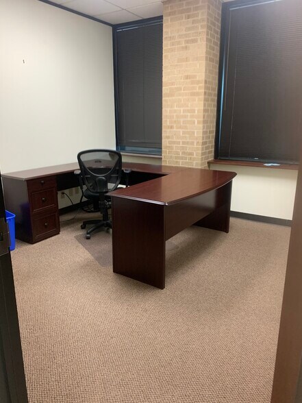 More Photos Of 9300 Jollyville Rd, Austin Office For Lease