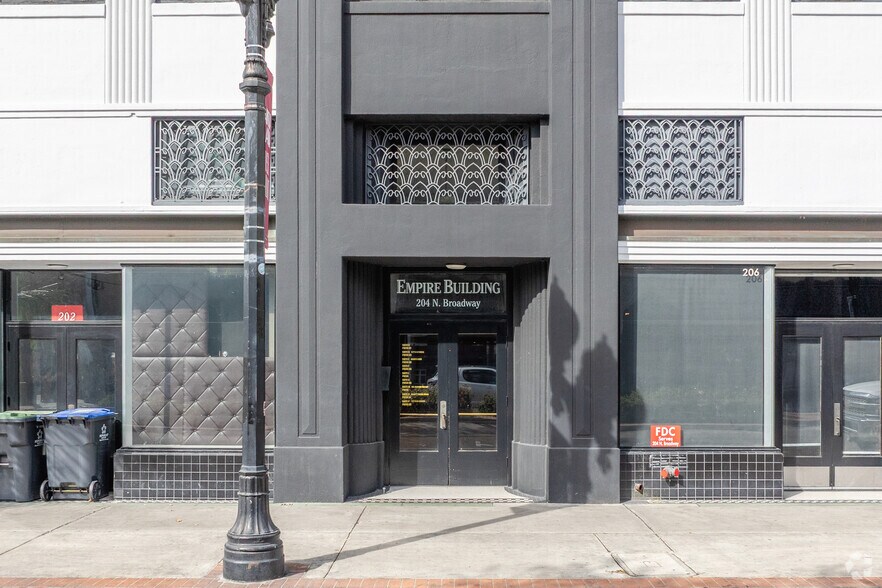 More Photos Of 200-208 N Broadway, Santa Ana General Retail For Sale