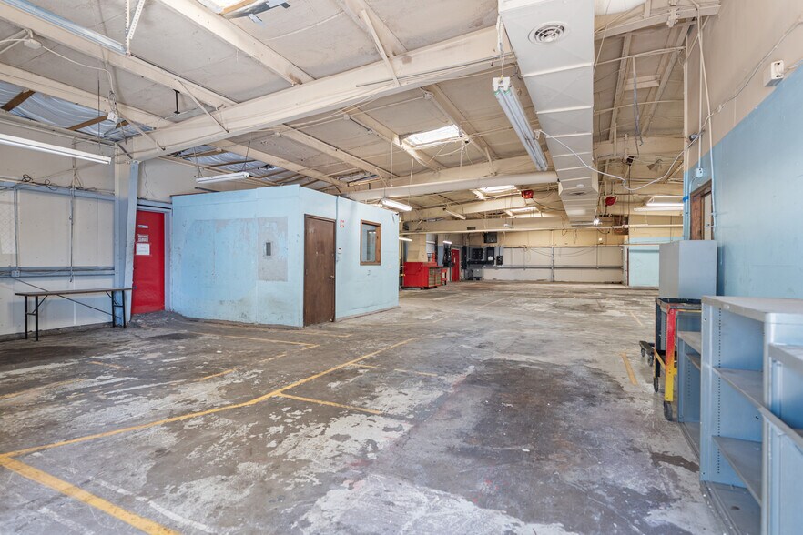 More Photos Of 1463 Brittmoore Rd, Houston Manufacturing For Sale