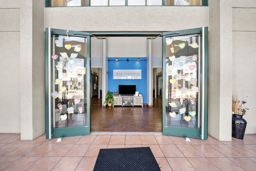 More Photos Of 112 Center Ct, Clarksville Office Residential For Sale
