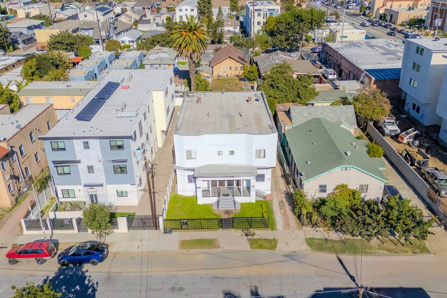 More Photos Of 1416 W 36th St, Los Angeles Apartments For Sale
