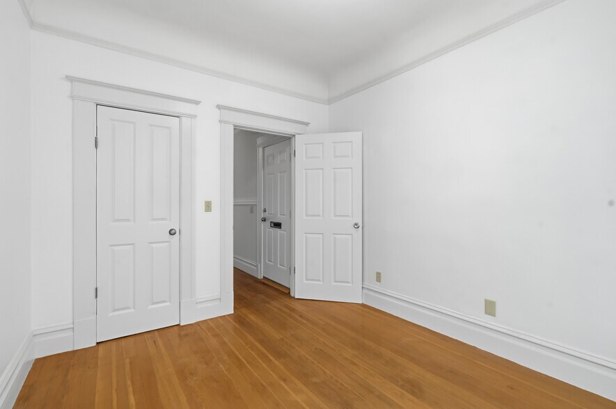 More Photos Of 561 Minna St, San Francisco Multifamily For Sale
