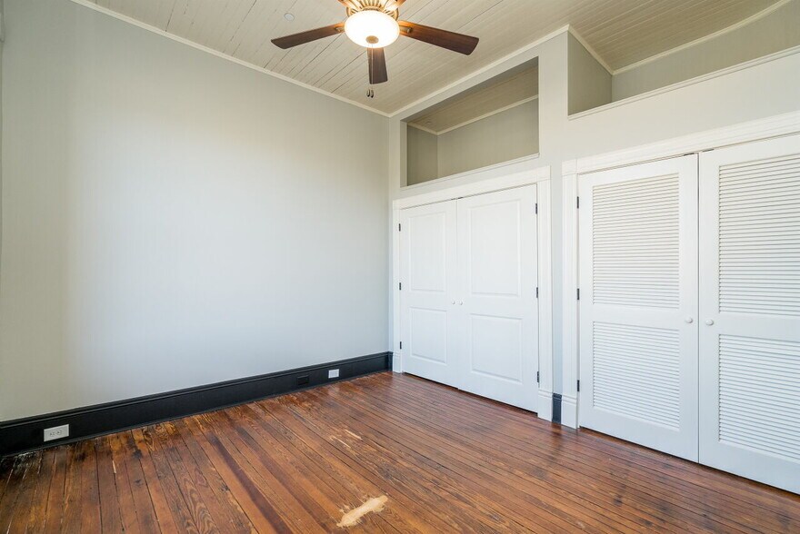 More Photos Of 201 Chatham St, Sanford Office Residential For Sale