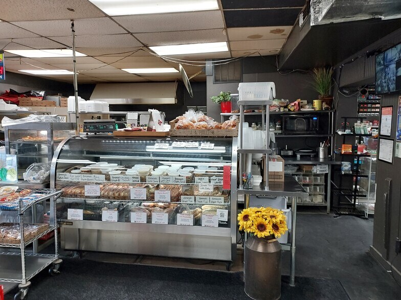 More Photos Of 5792 Lewis, Ida Convenience Store For Sale