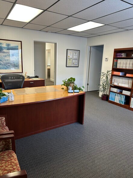 More Photos Of 561-563 Auto Center Dr, Watsonville Loft Creative Space For Lease