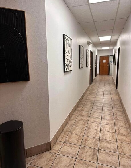 More Photos Of 12002 Warfield St, San Antonio Loft Creative Space For Lease