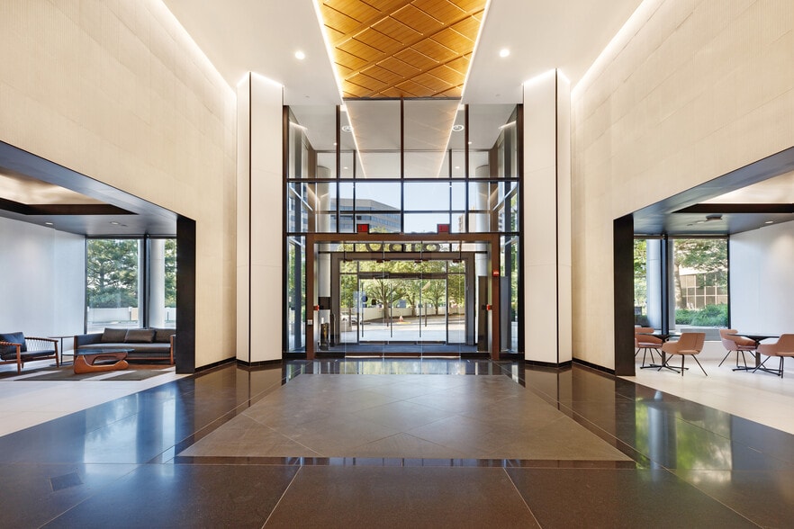 More Photos Of 8180 Greensboro Dr, McLean Office For Lease