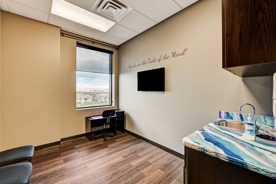 More Photos Of 3175 Saint Rose Pky, Henderson Medical For Lease