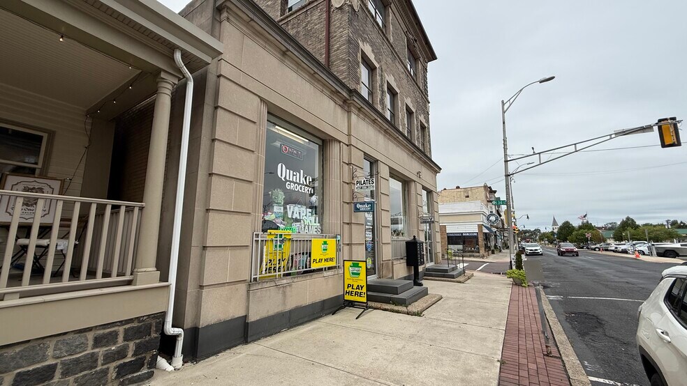 More Photos Of 242-248 W Broad St, Quakertown Office For Sale