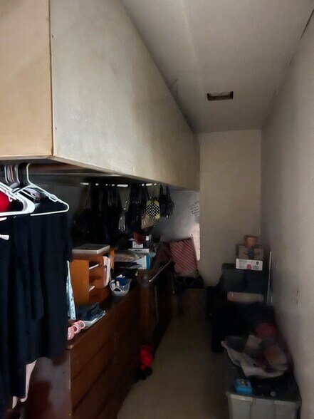 More Photos Of 506 Forest Home Dr, Francis Creek Apartments For Sale