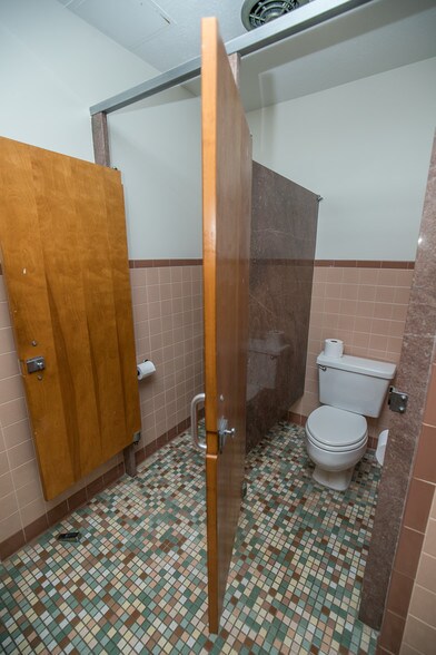 More Photos Of 2425 N Taylor Rd, Cleveland Heights Religious Facility For Sale