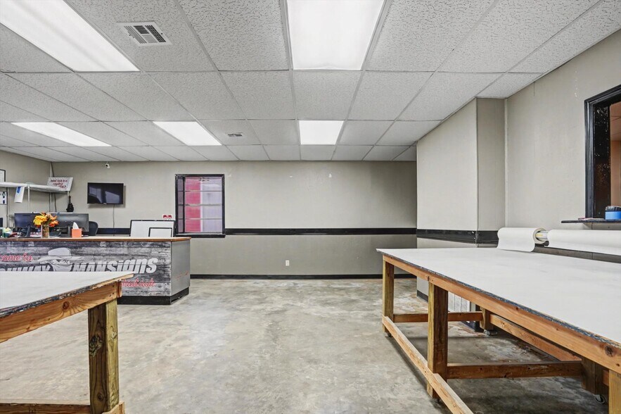 More Photos Of 603 W Rogers Blvd, Skiatook Freestanding For Sale