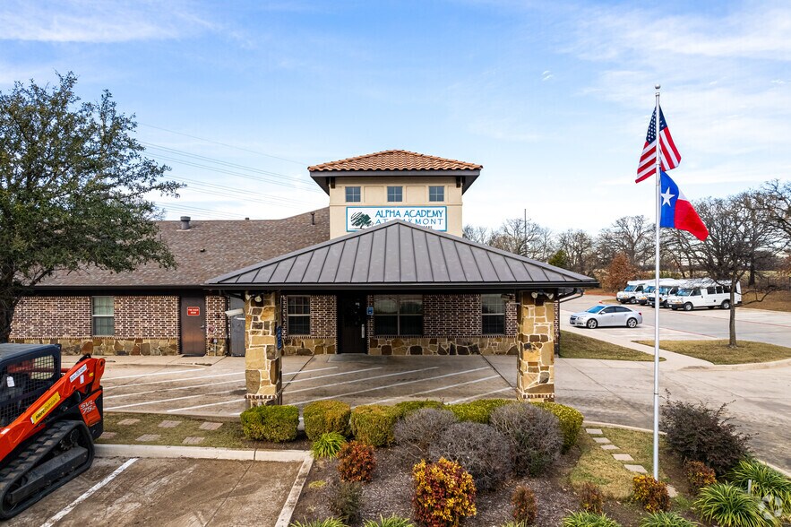 More Photos Of 1358 Robinson Rd, Denton Daycare Center For Sale