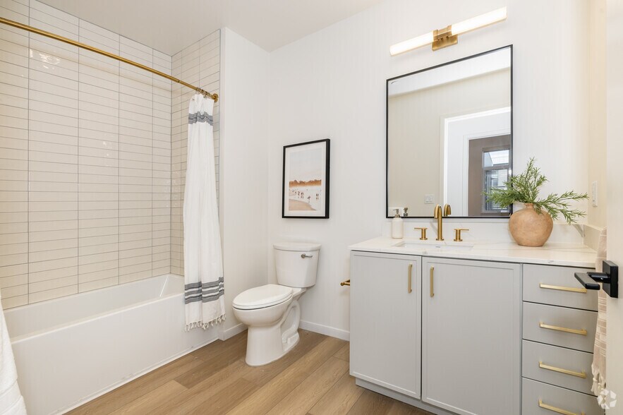 More Photos Of 1629 S St, Sacramento Apartments For Lease