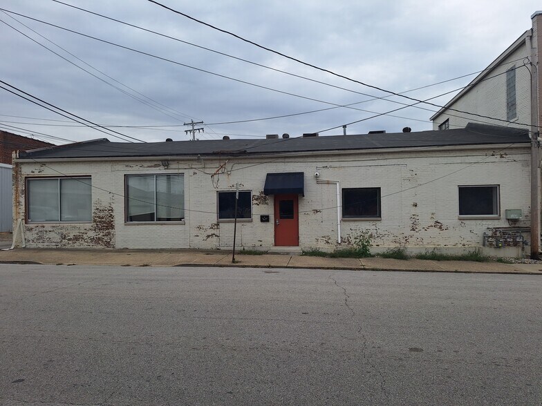 More Photos Of 423 N 3rd St, Lafayette Storefront Retail Residential For Lease